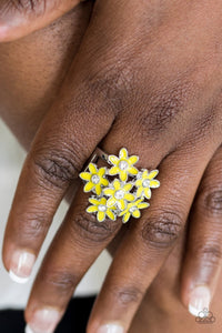 Blooming Bouquets - Yellow Ring