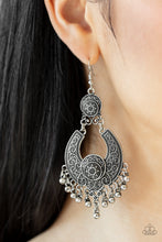 Load image into Gallery viewer, Sunny Chimes - Silver Earring
