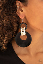 Load image into Gallery viewer, Beach Day Drama - Black Earring
